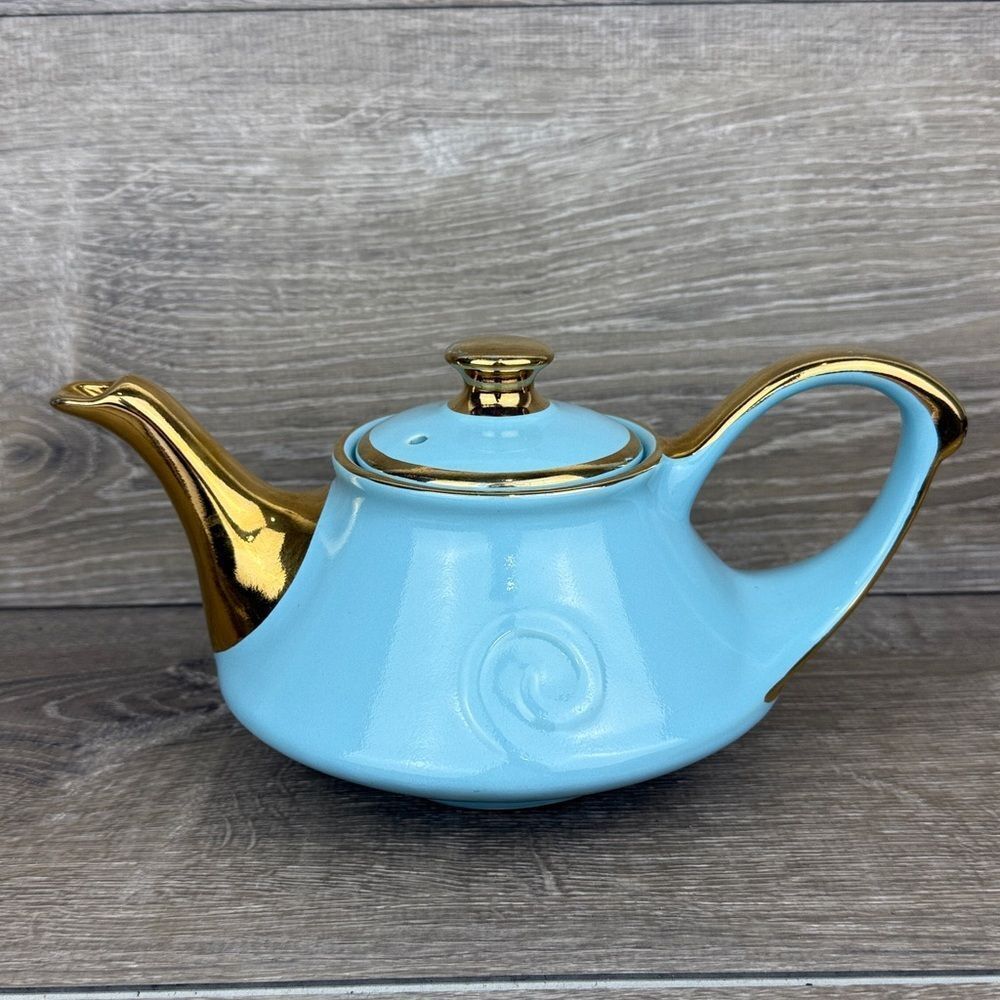 Pearl China Co Robins Egg Blue 22 Kt Gold Trim Vtg Swirl Aladdin Decor Teapot